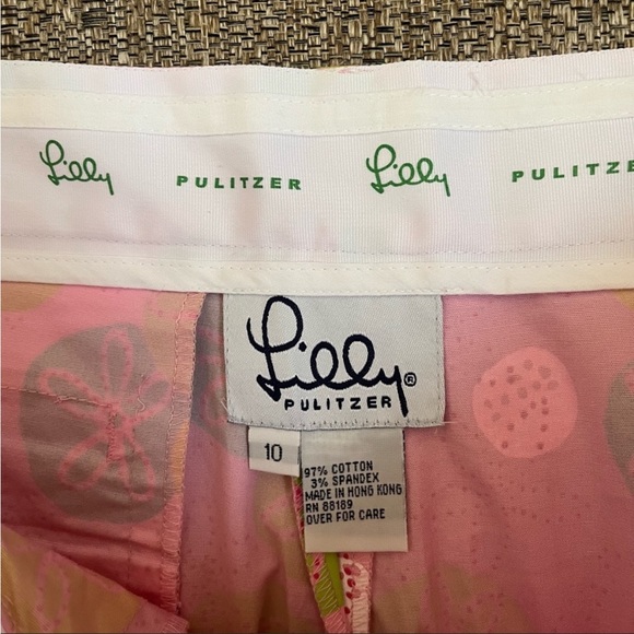 ❣️Lilly Pulitzer White Label Sand Trap Print Shorts❣️ - Picture 7 of 9